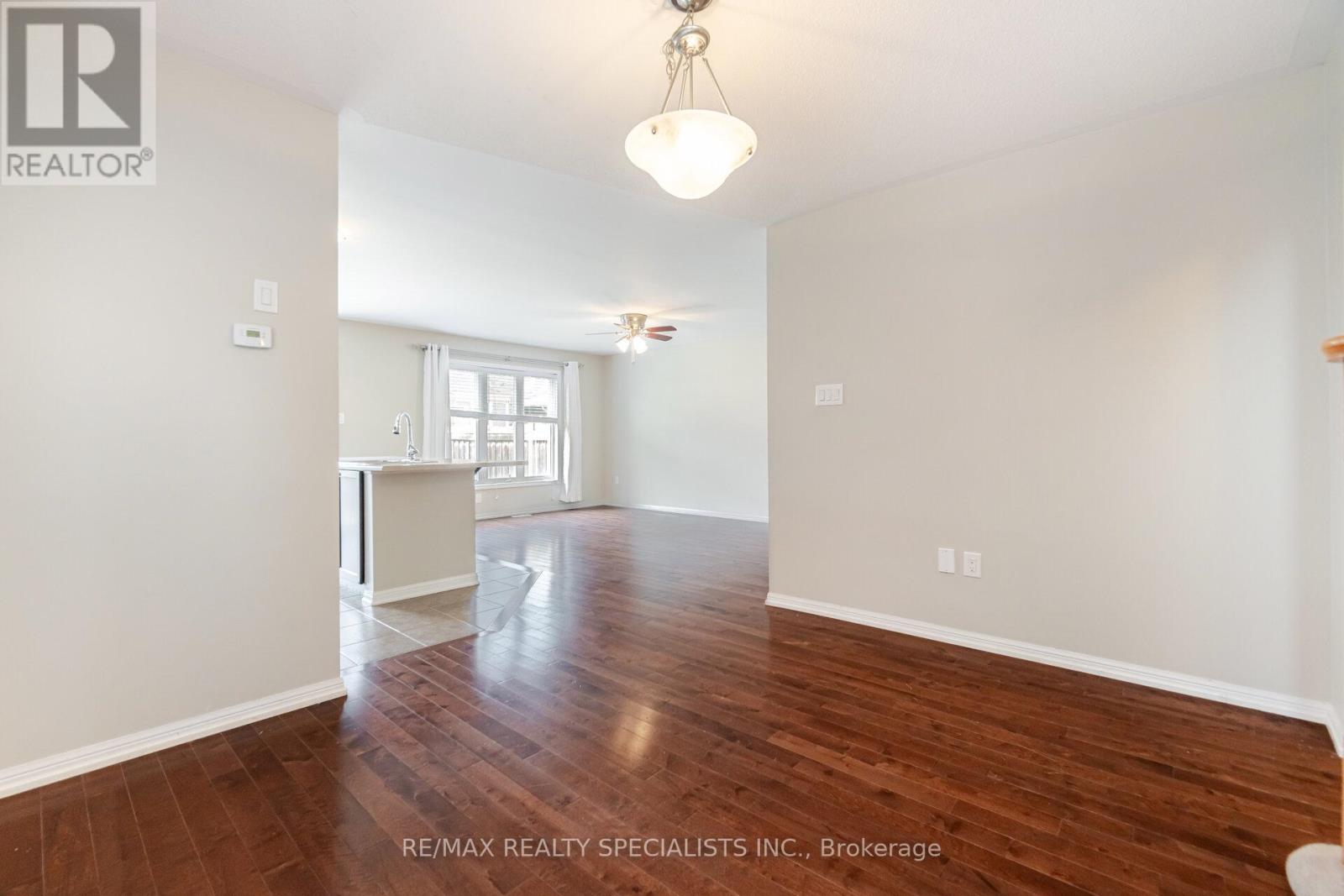 210 Woodley Crescent, Milton (Wi Willmott), Ontario  L9T 8B8 - Photo 11 - W13790318