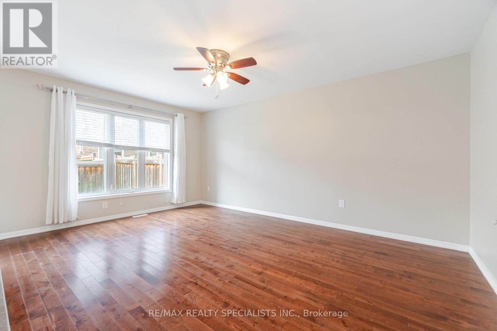 210 Woodley Crescent, Milton (Wi Willmott), Ontario  L9T 8B8 - Photo 12 - W13790318
