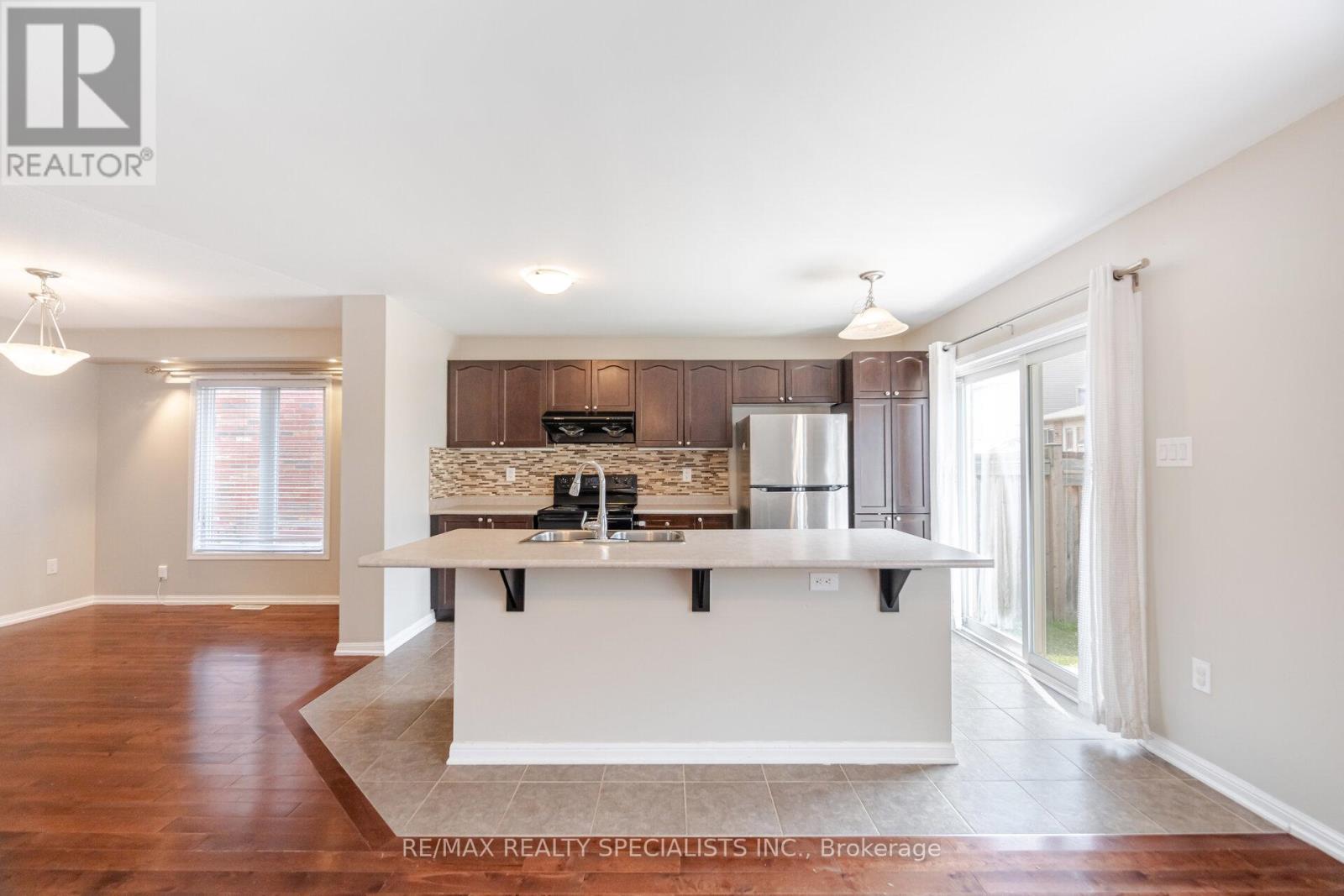 210 Woodley Crescent, Milton (Wi Willmott), Ontario  L9T 8B8 - Photo 15 - W13790318