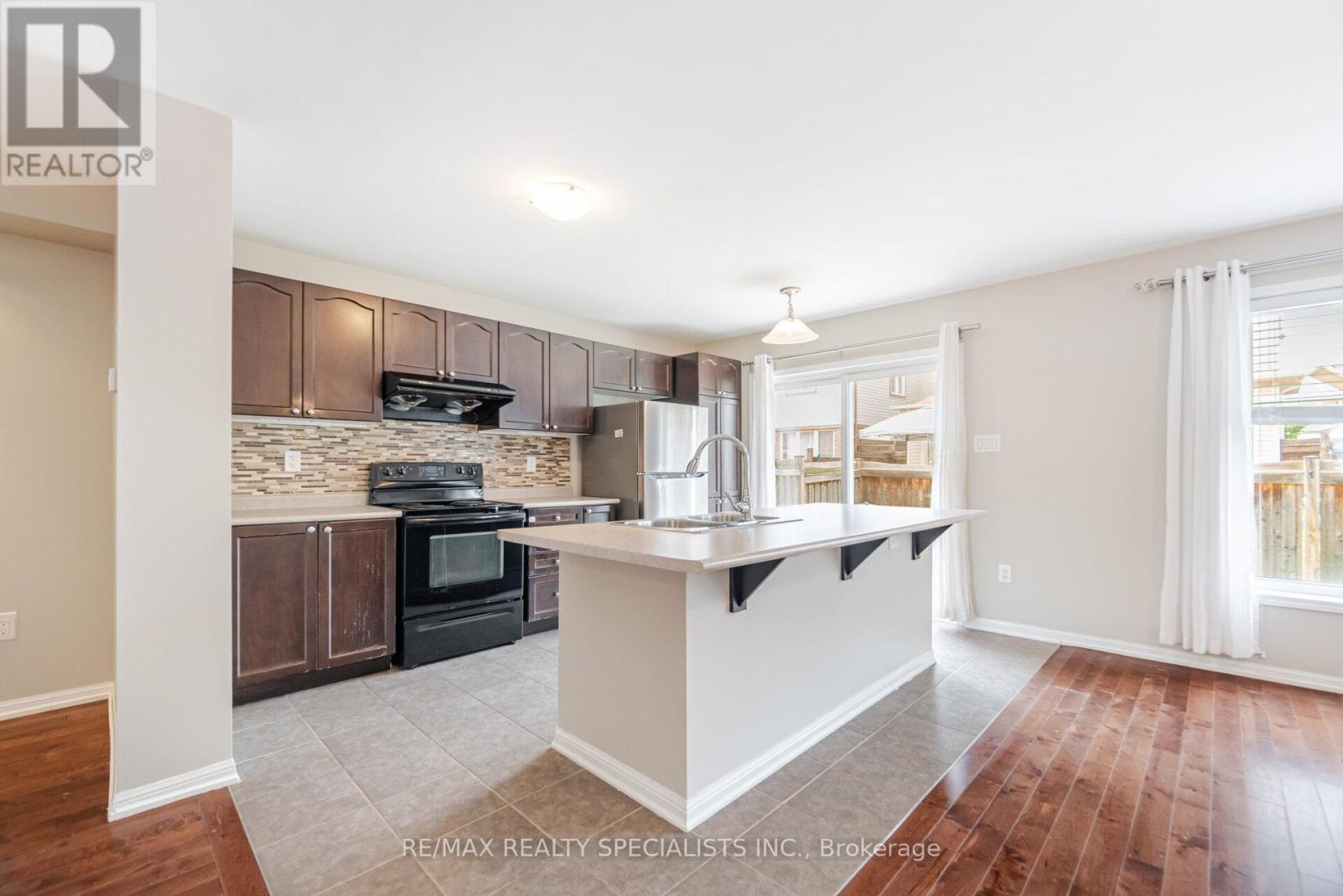 210 Woodley Crescent, Milton (Wi Willmott), Ontario  L9T 8B8 - Photo 16 - W13790318