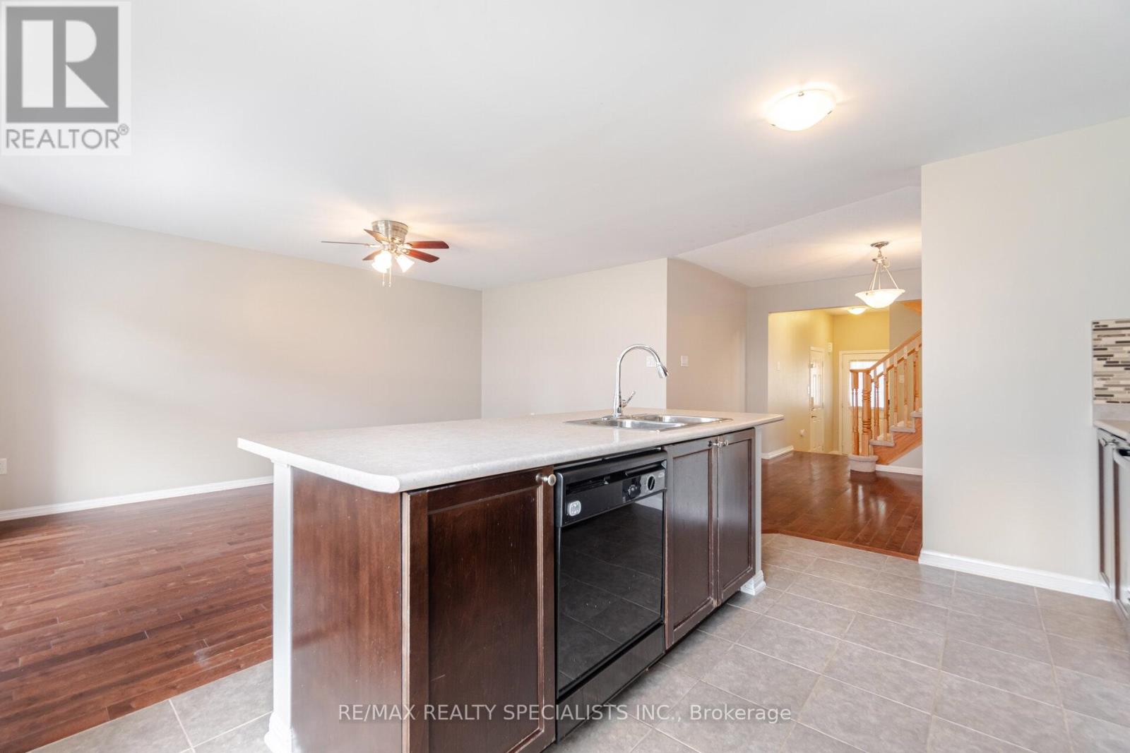 210 Woodley Crescent, Milton (Wi Willmott), Ontario  L9T 8B8 - Photo 19 - W13790318