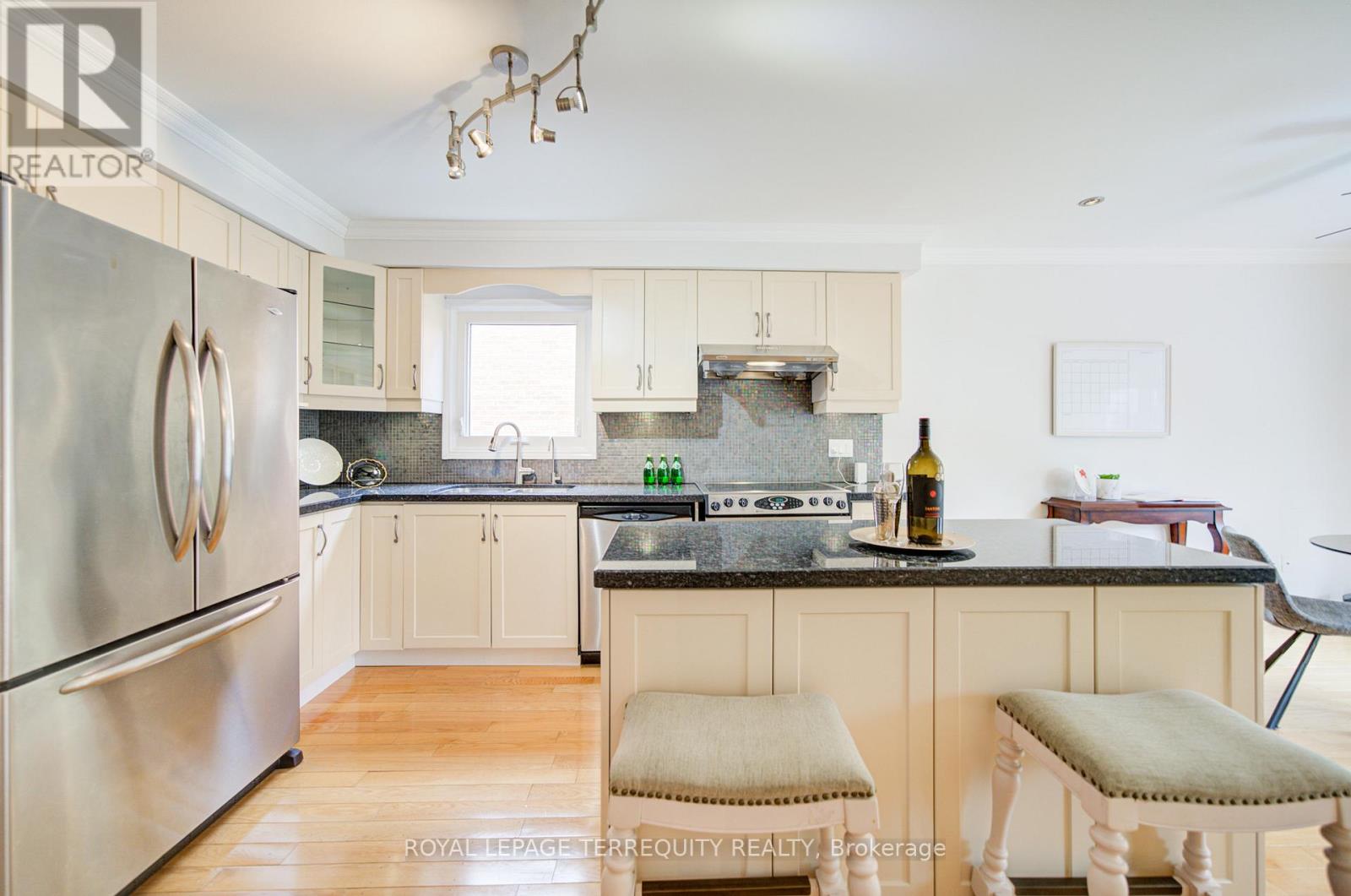 1656 Carrington Road, Mississauga (East Credit), Ontario  L5M 2K2 - Photo 12 - W13790406