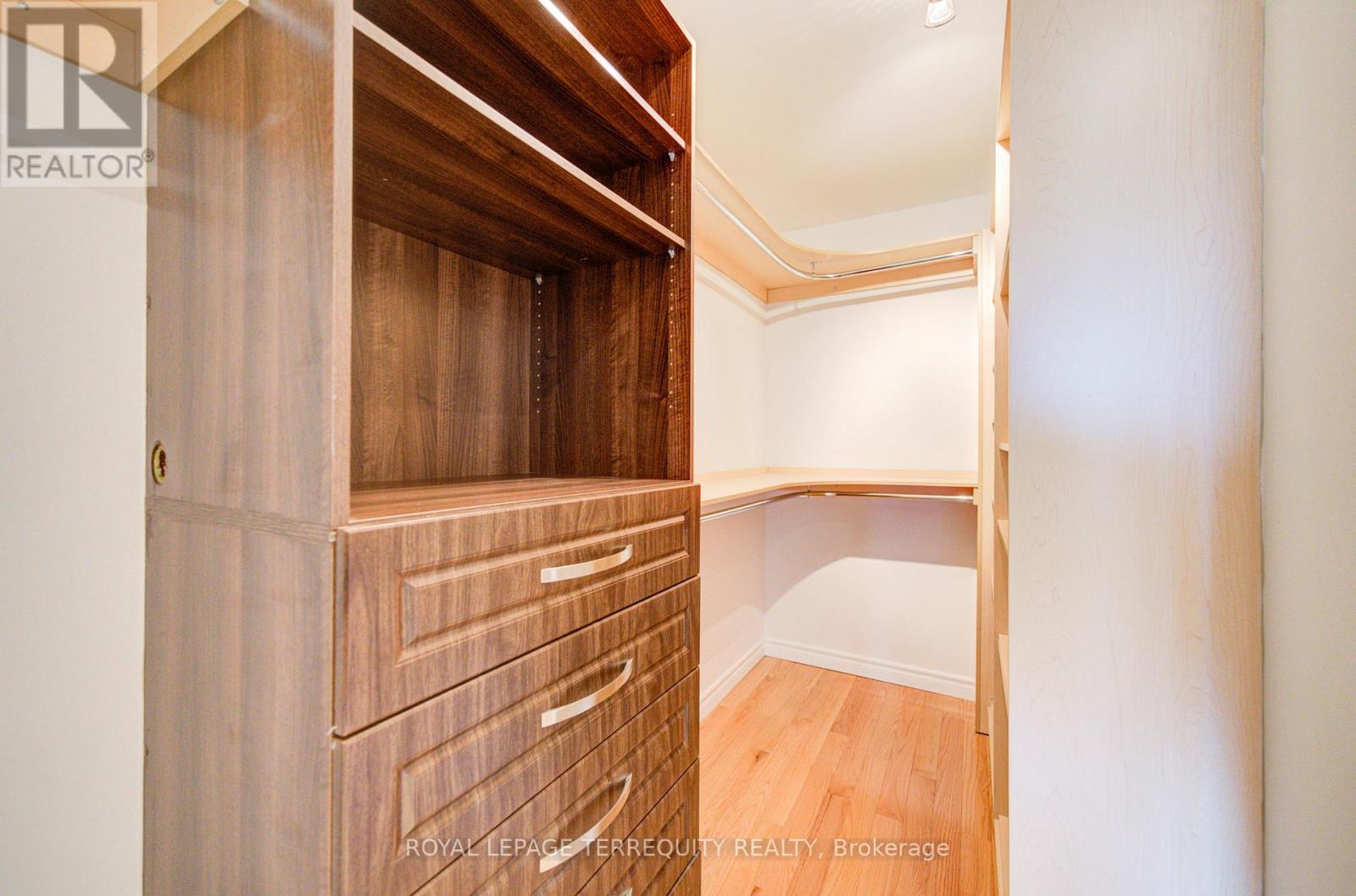 1656 Carrington Road, Mississauga (East Credit), Ontario  L5M 2K2 - Photo 24 - W13790406