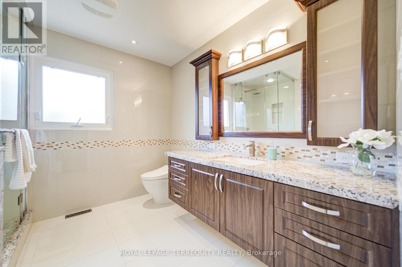 1656 Carrington Road, Mississauga (East Credit), Ontario  L5M 2K2 - Photo 25 - W13790406