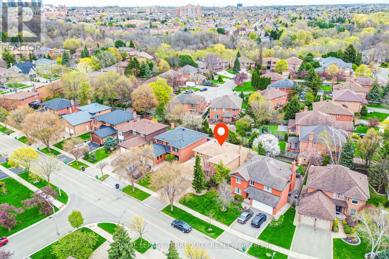 1656 Carrington Road, Mississauga (East Credit), Ontario  L5M 2K2 - Photo 3 - W13790406