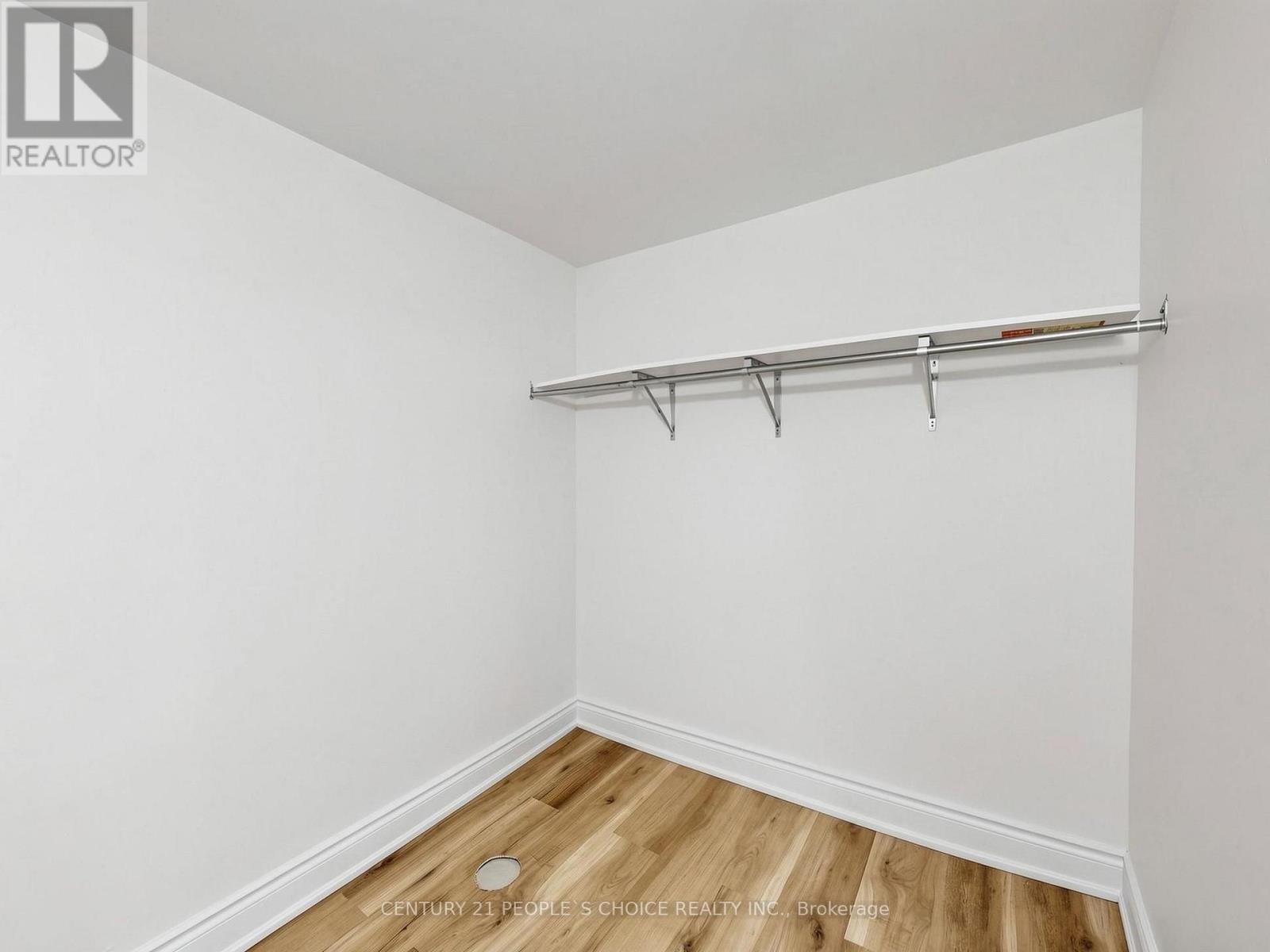 1125 Ivandale Drive, Mississauga (East Credit), Ontario  L5V 1A9 - Photo 35 - W13790416