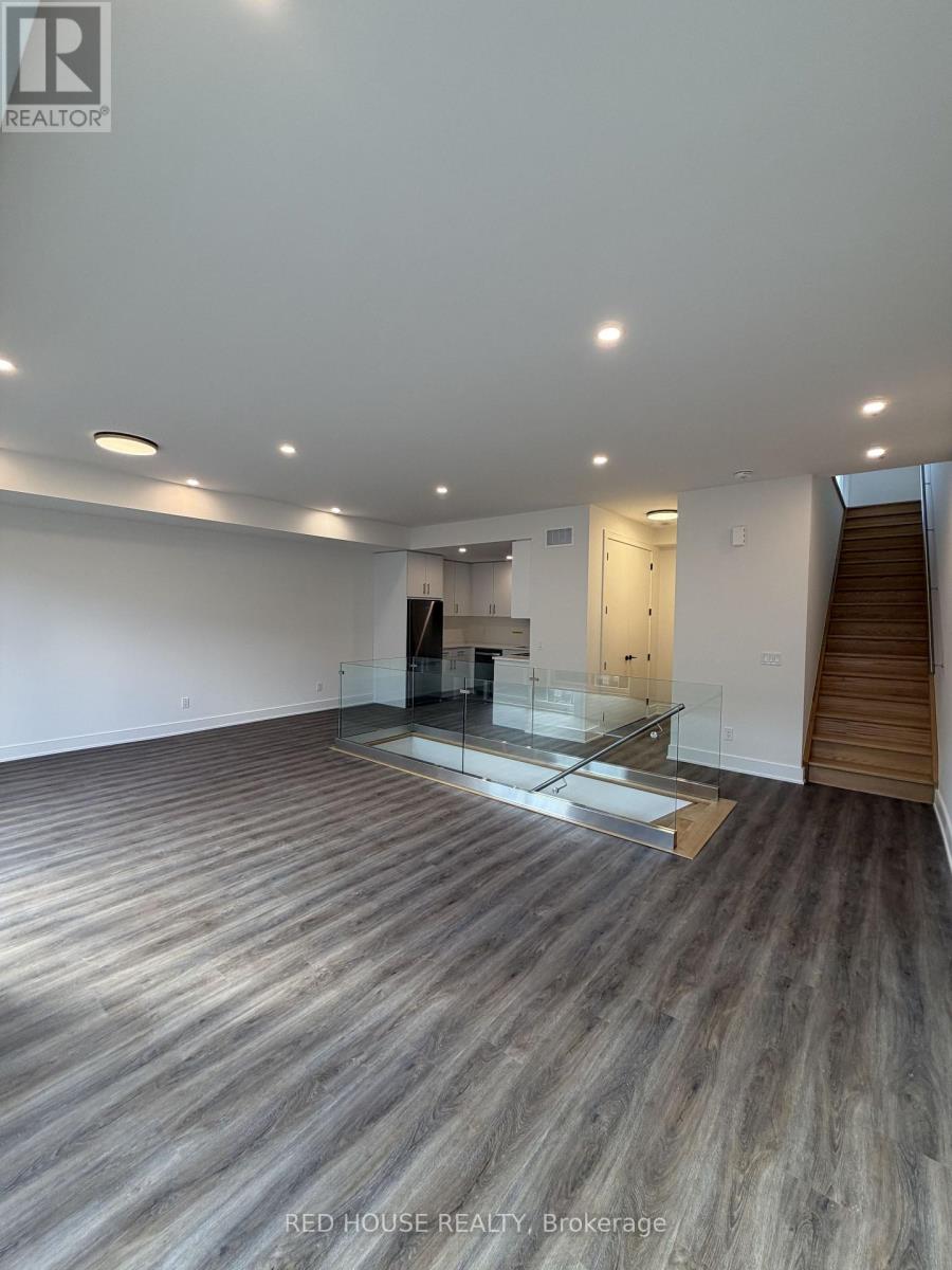 212 Ellis Avenue, St. Catharines, Ontario  L2P 0H2 - Photo 8 - X13790088