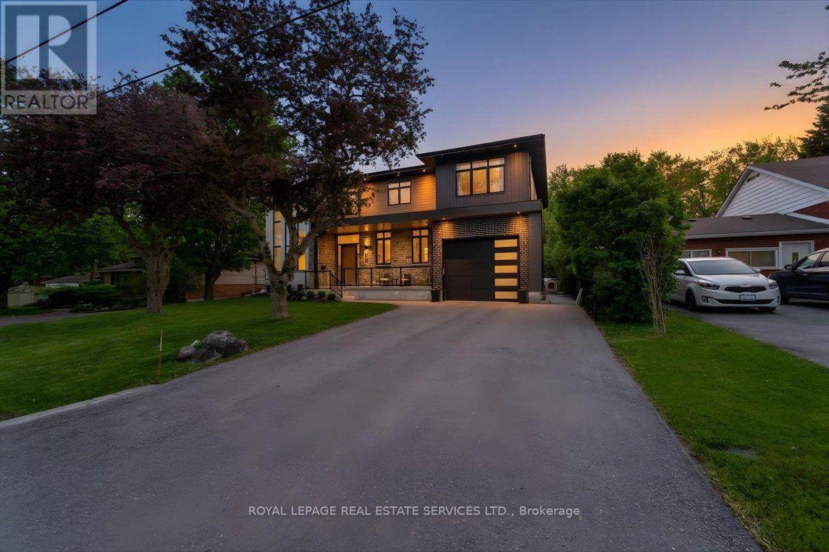 251 Aldercrest Avenue, Hamilton, Ontario  L9B 1L7 - Photo 2 - X13790276