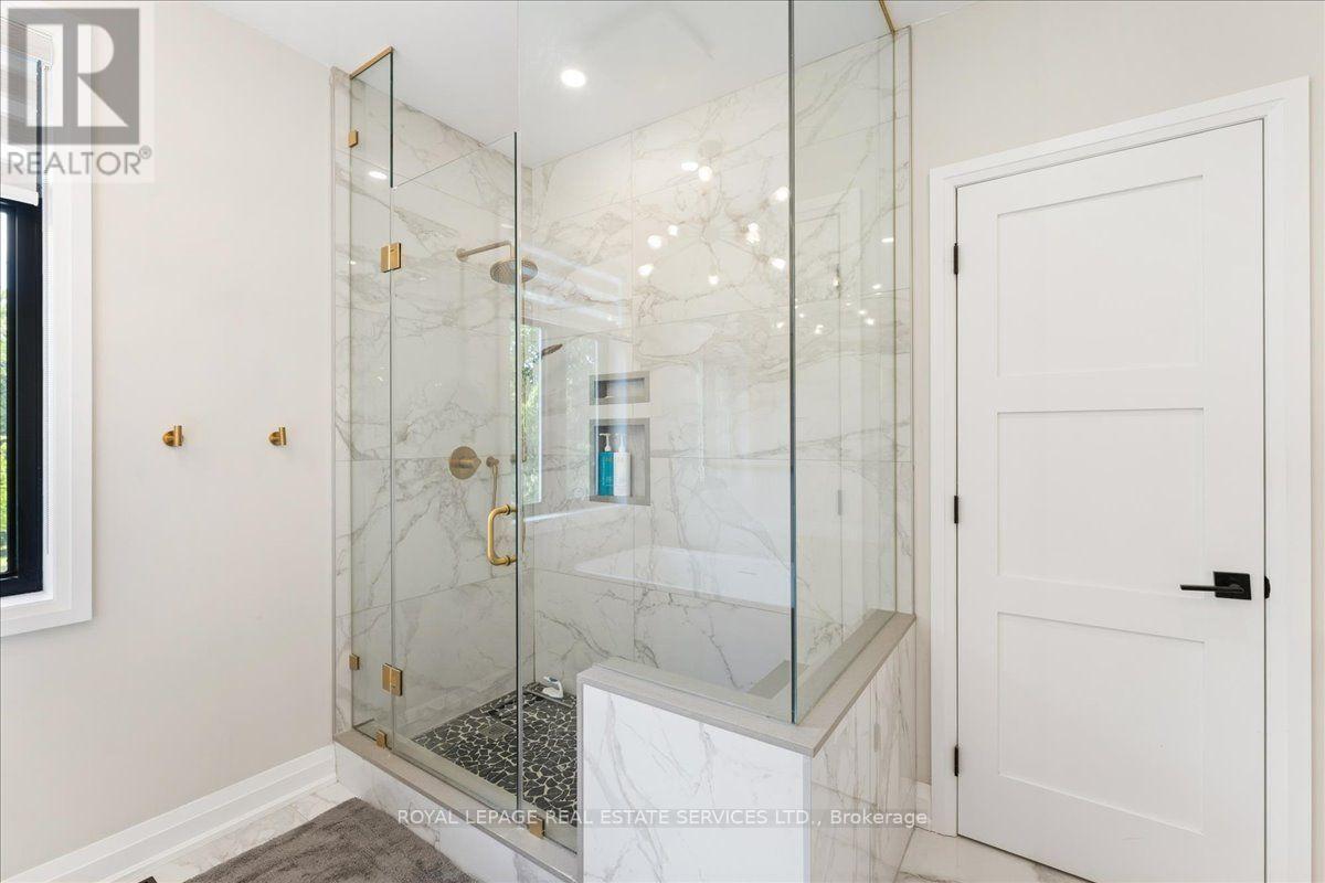 251 Aldercrest Avenue, Hamilton, Ontario  L9B 1L7 - Photo 24 - X13790276