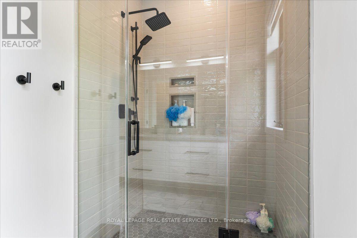 251 Aldercrest Avenue, Hamilton, Ontario  L9B 1L7 - Photo 30 - X13790276