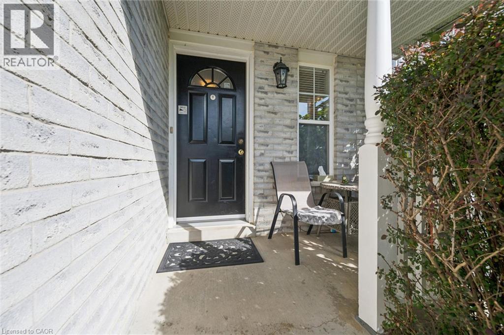240 Hilltop Drive, Ayr, Ontario  N0B 1E0 - Photo 2 - 40862035