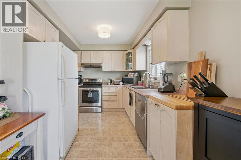 240 Hilltop Drive, Ayr, Ontario  N0B 1E0 - Photo 7 - 40862035