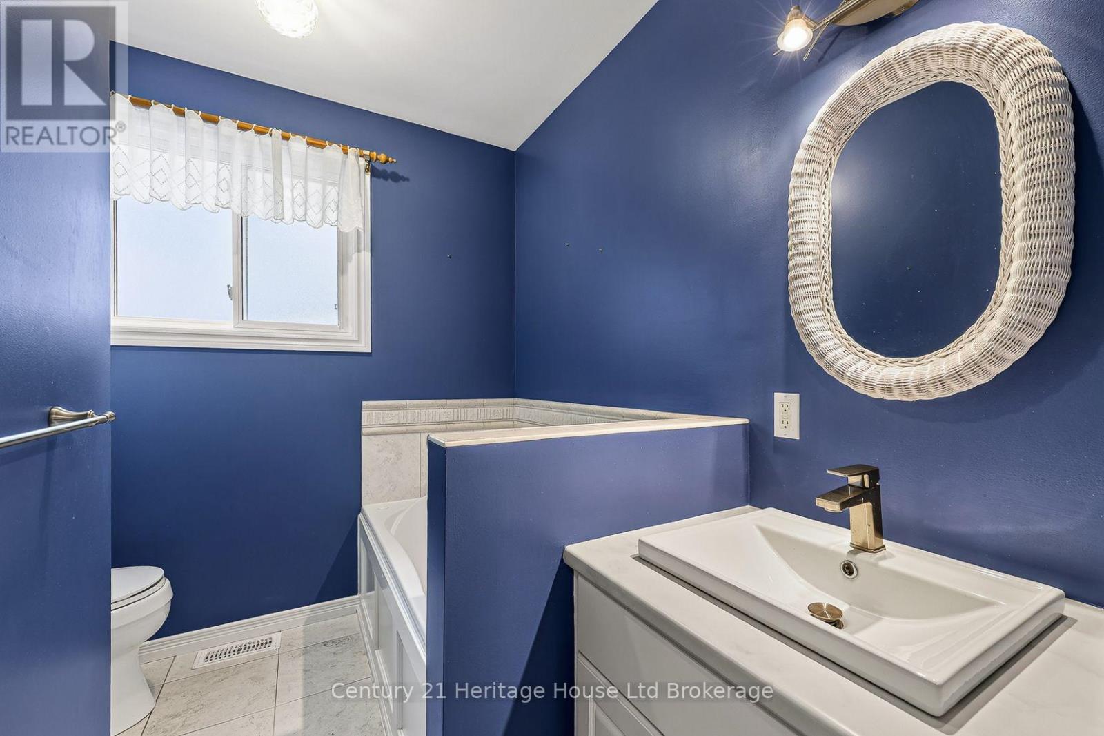 27 Silcox Place, Woodstock, Ontario  N4S 8M8 - Photo 24 - X13768644