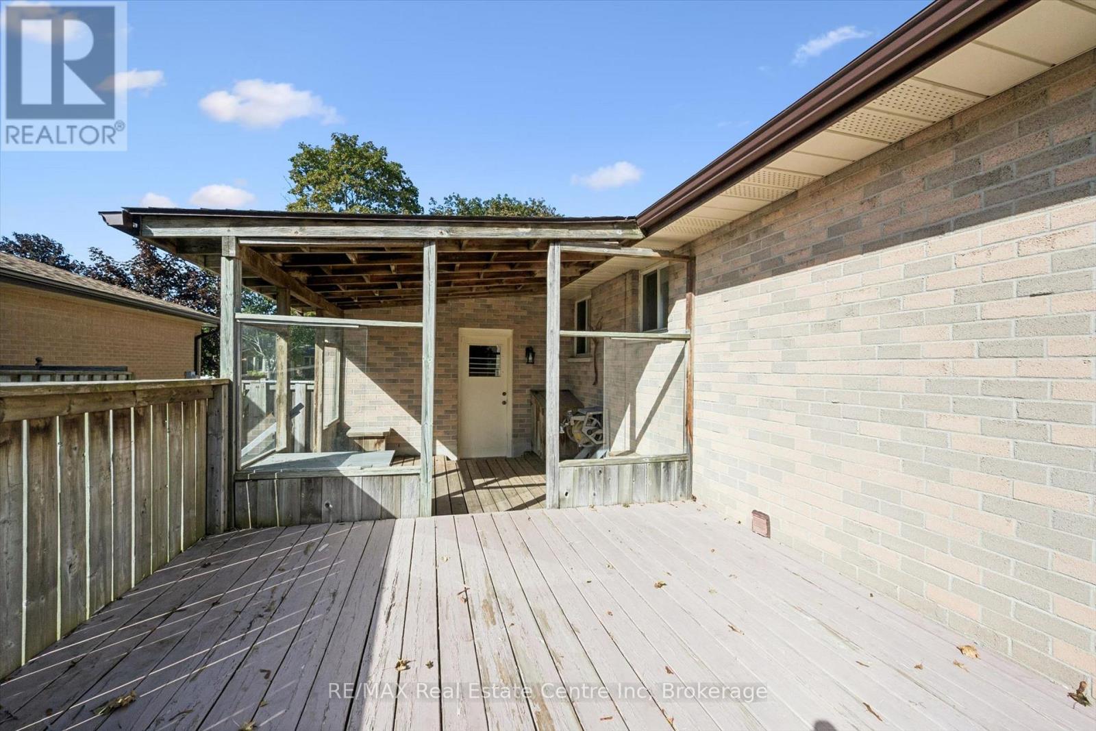7 Countryside Crescent, Kitchener, Ontario  N2E 2S8 - Photo 34 - X13790260