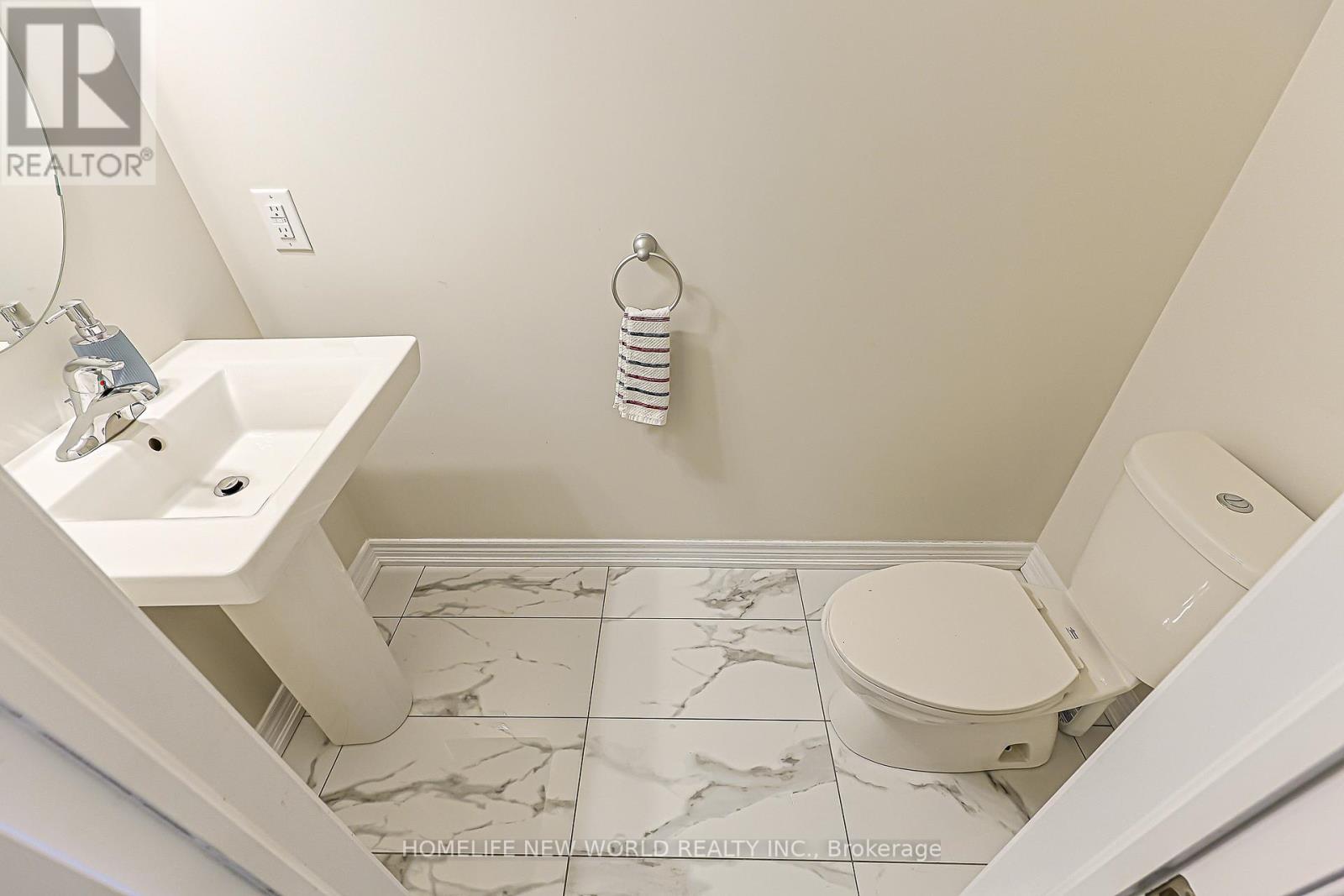 56 Elkington Crescent, Whitby, Ontario  L1P 0L7 - Photo 3 - E13789676