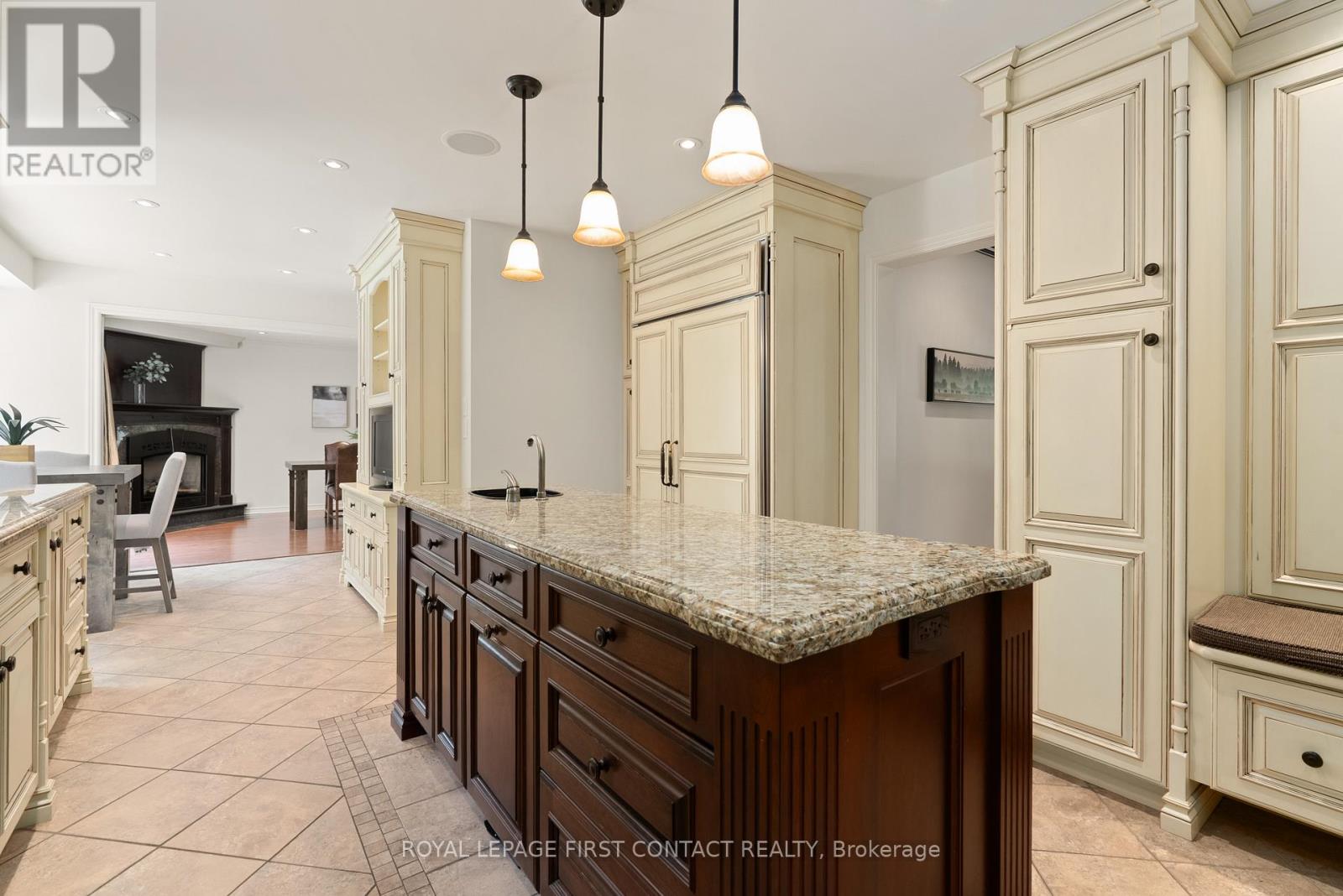 92 Wildwood Trail, Barrie, Ontario  L4N 7Z8 - Photo 8 - S13587898