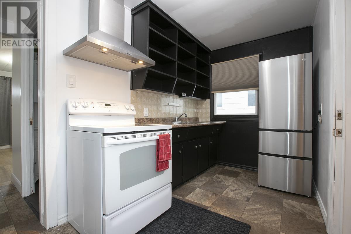 451 First Ave, Sault Ste. Marie, Ontario  P6C 4N9 - Photo 27 - SM262563