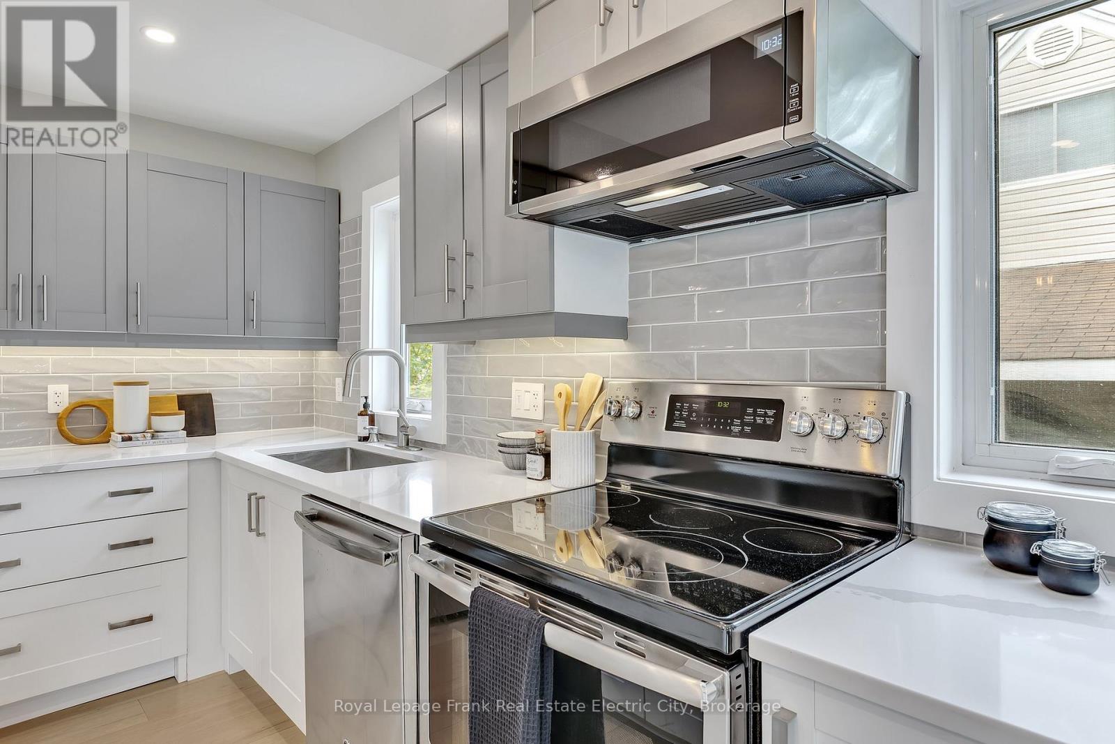 547 Rose Avenue, Peterborough, Ontario  K9J 4E6 - Photo 13 - X13790462