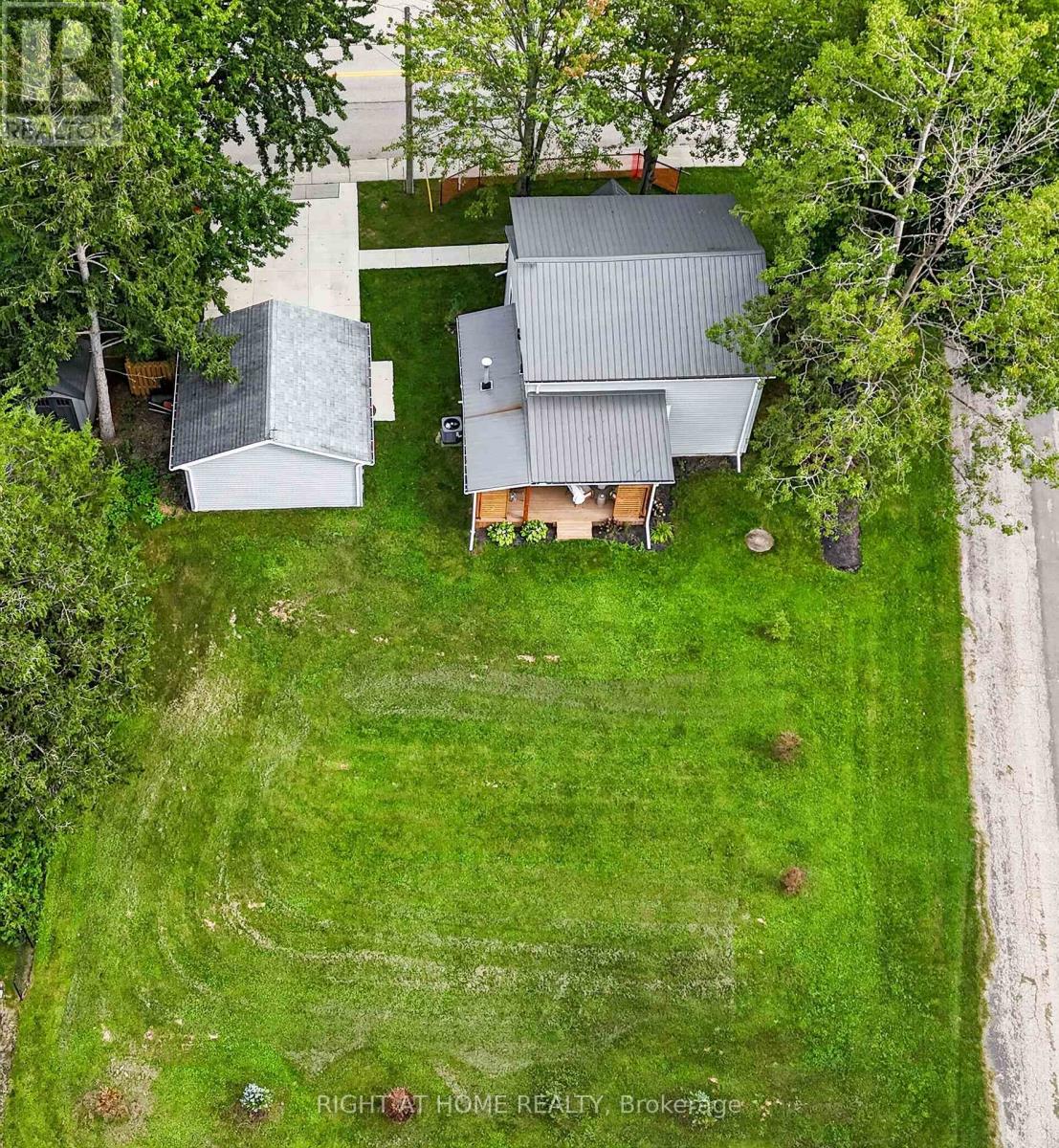 35620 Fingal Line, Southwold, Ontario  N0L 1K0 - Photo 3 - X13790502