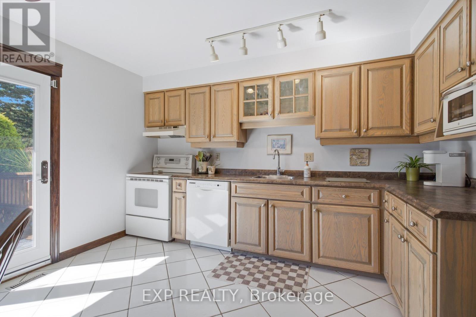 43 Tumbleweed Crescent, London South, Ontario  N6E 2N5 - Photo 11 - X13790558