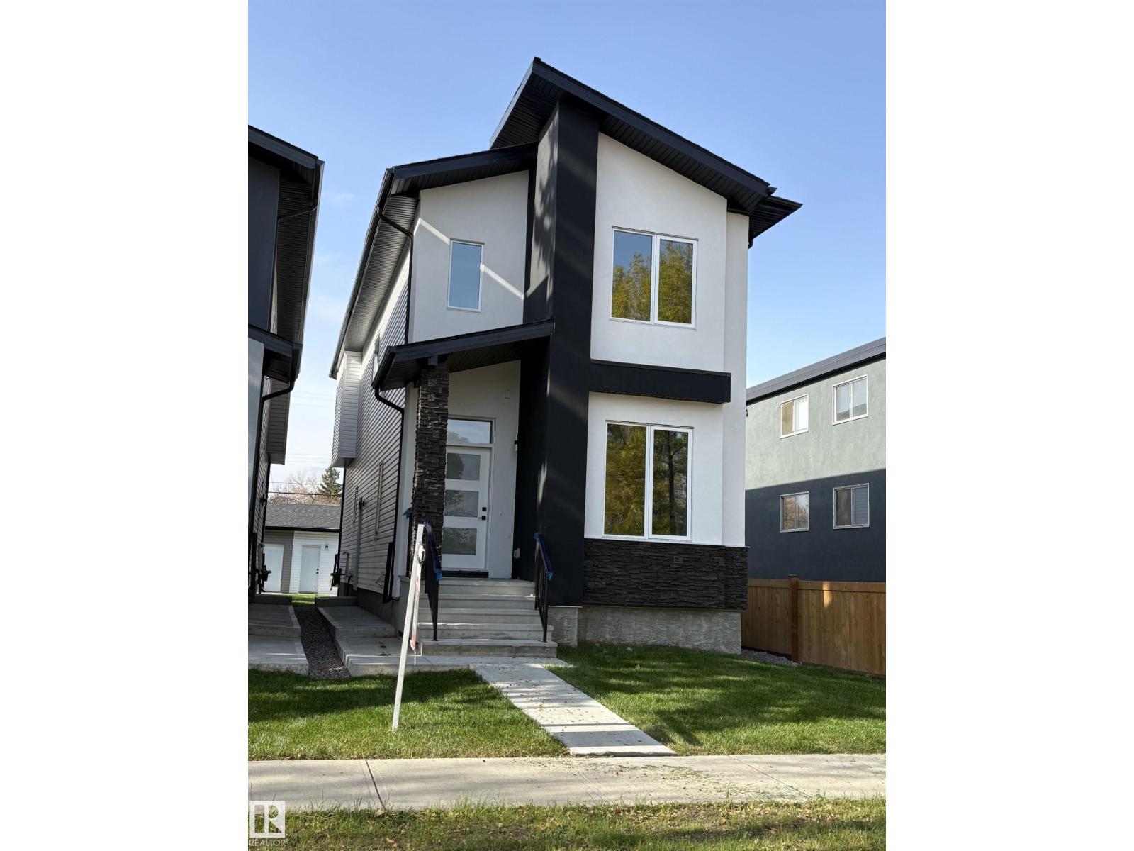 11036 128 ST NW, Edmonton, Alberta