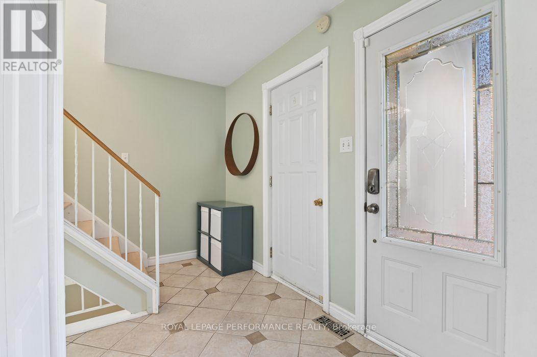 23 Liston Crescent, Ottawa, Ontario  K2L 2W3 - Photo 4 - X13790640