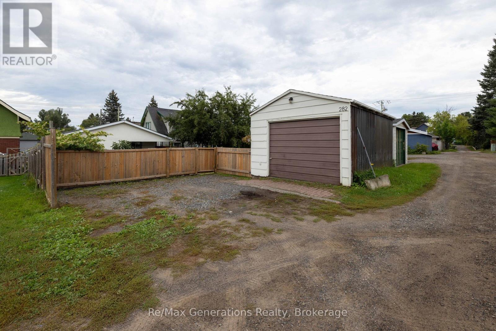 282 Algoma Street N, Thunder Bay, Ontario  P7A 5A6 - Photo 27 - X13790470