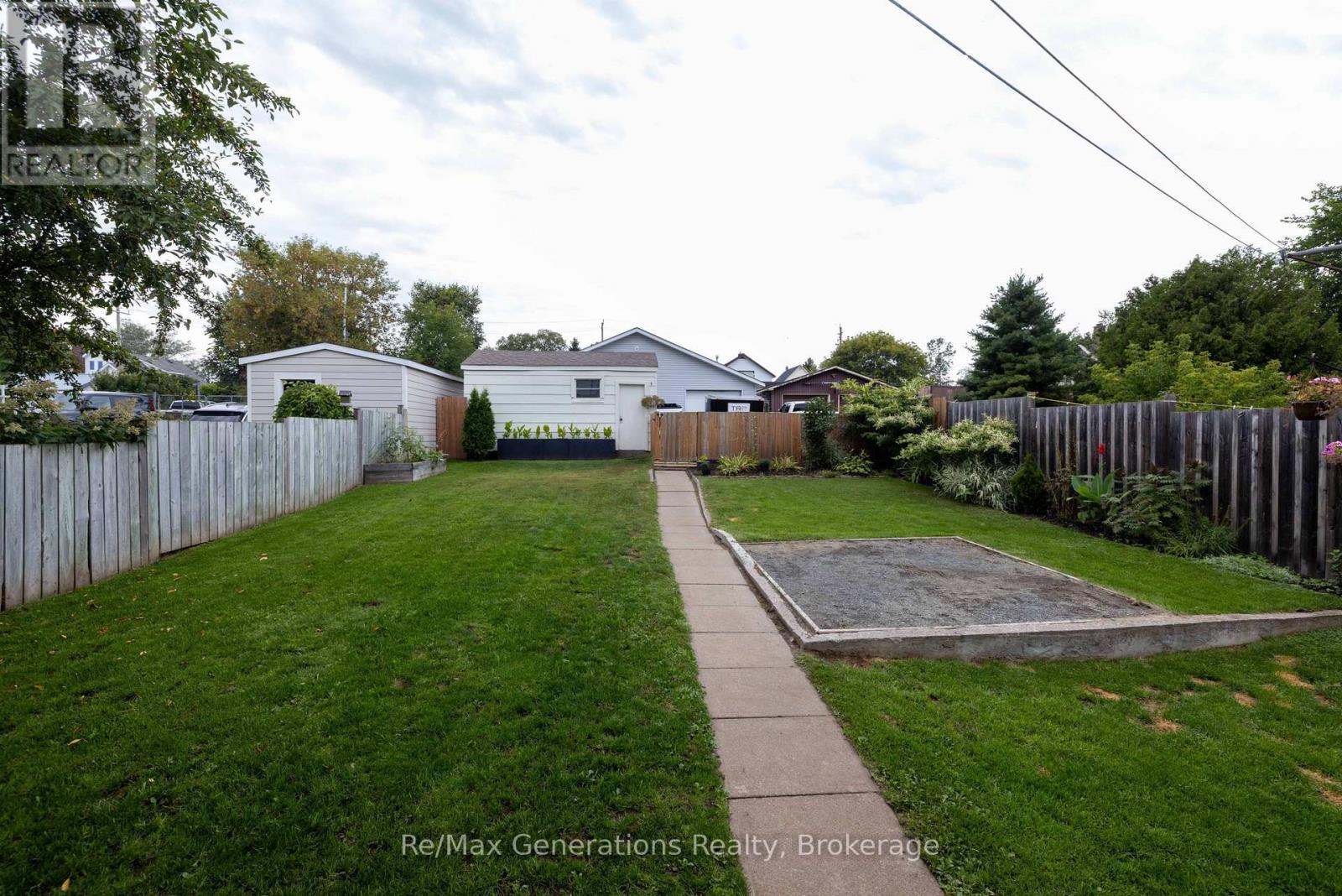 282 Algoma Street N, Thunder Bay, Ontario  P7A 5A6 - Photo 36 - X13790470