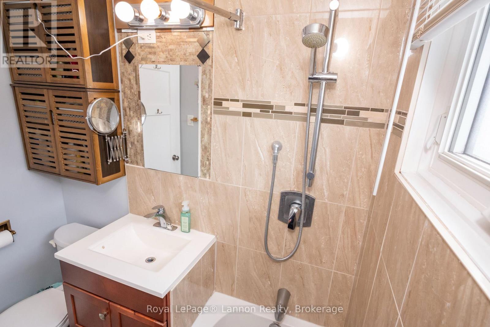 859 Syndicate Avenue N, Thunder Bay, Ontario  P7C 3X6 - Photo 32 - X13790564