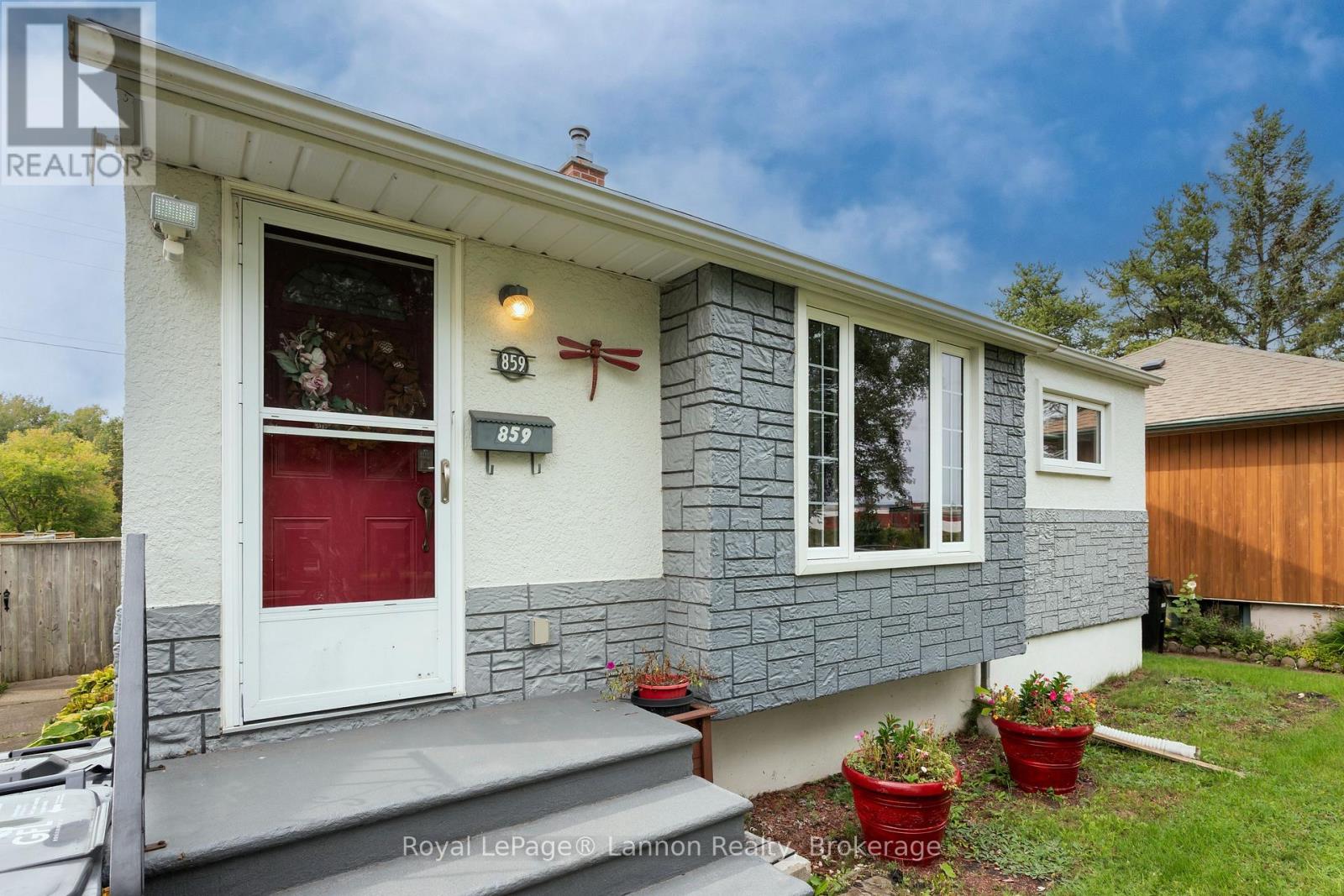 859 Syndicate Avenue N, Thunder Bay, Ontario  P7C 3X6 - Photo 4 - X13790564