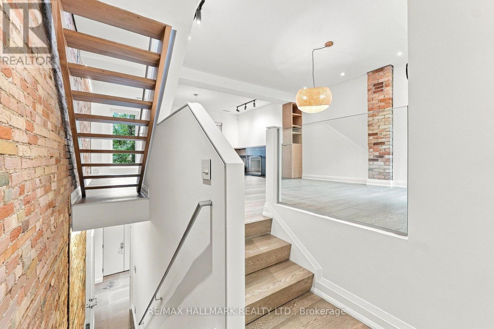 10 Earl Street, Toronto, Ontario  M4Y 1M3 - Photo 31 - C13785794