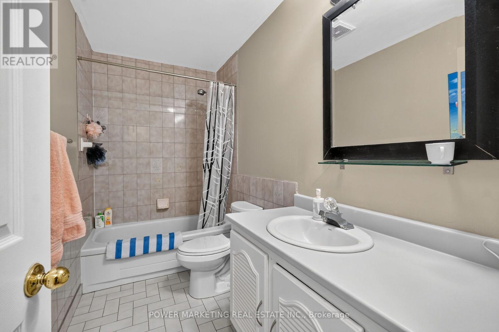 2213 Fillmore Crescent, Ottawa, Ontario  K1J 6A1 - Photo 25 - X13788192