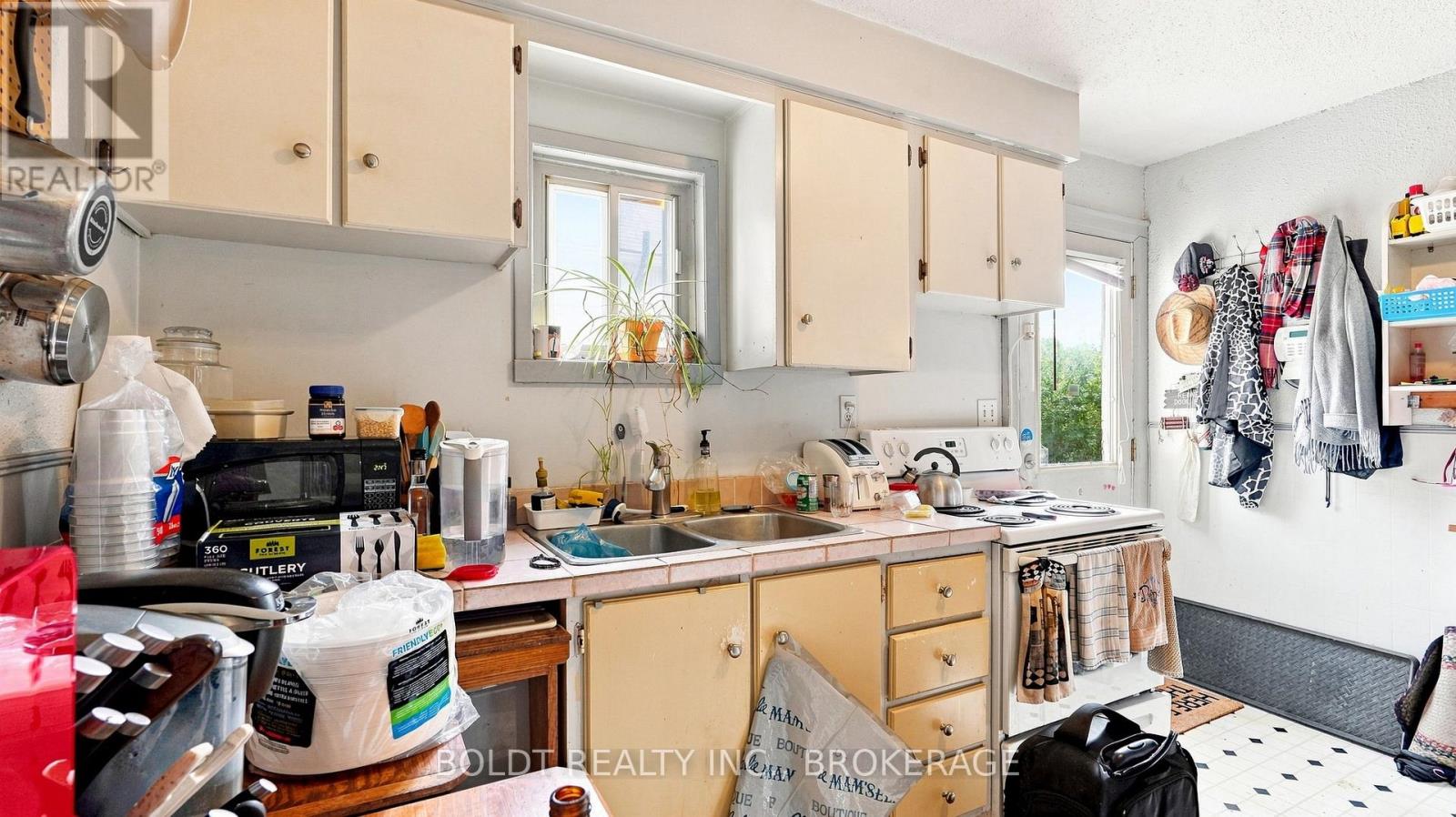 53 Carlton Street, St. Catharines, Ontario  L2R 1P7 - Photo 30 - X13753134