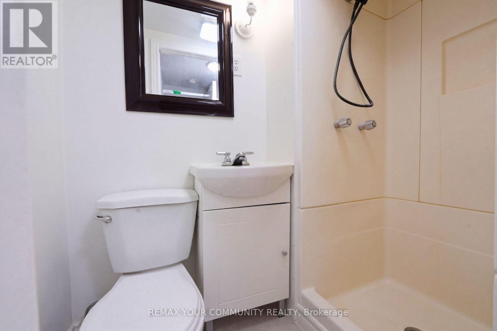 2 Lisburn Crescent, Toronto, Ontario  M2J 2Z5 - Photo 8 - C13761130