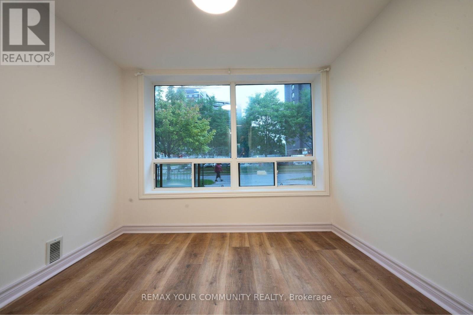 2 Lisburn Crescent, Toronto, Ontario  M2J 2Z5 - Photo 15 - C13761130