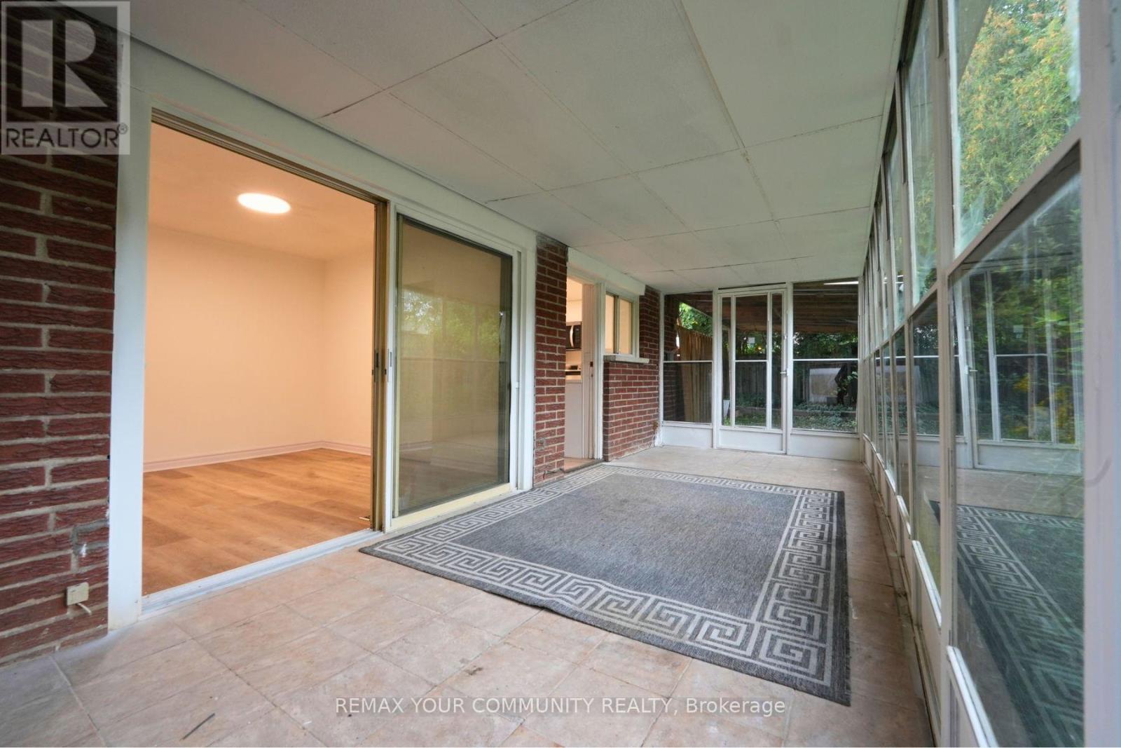 2 Lisburn Crescent, Toronto, Ontario  M2J 2Z5 - Photo 5 - C13761130