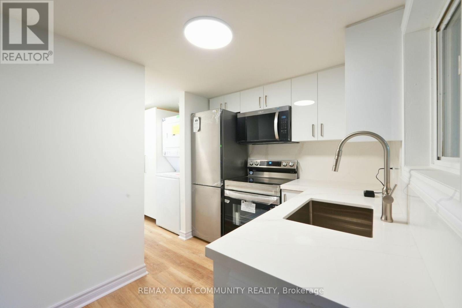 2 Lisburn Crescent, Toronto, Ontario  M2J 2Z5 - Photo 9 - C13761130