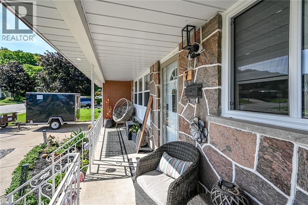 7 Glen Allen Drive, Stoney Creek, Ontario  L8G 3A3 - Photo 3 - 40862079