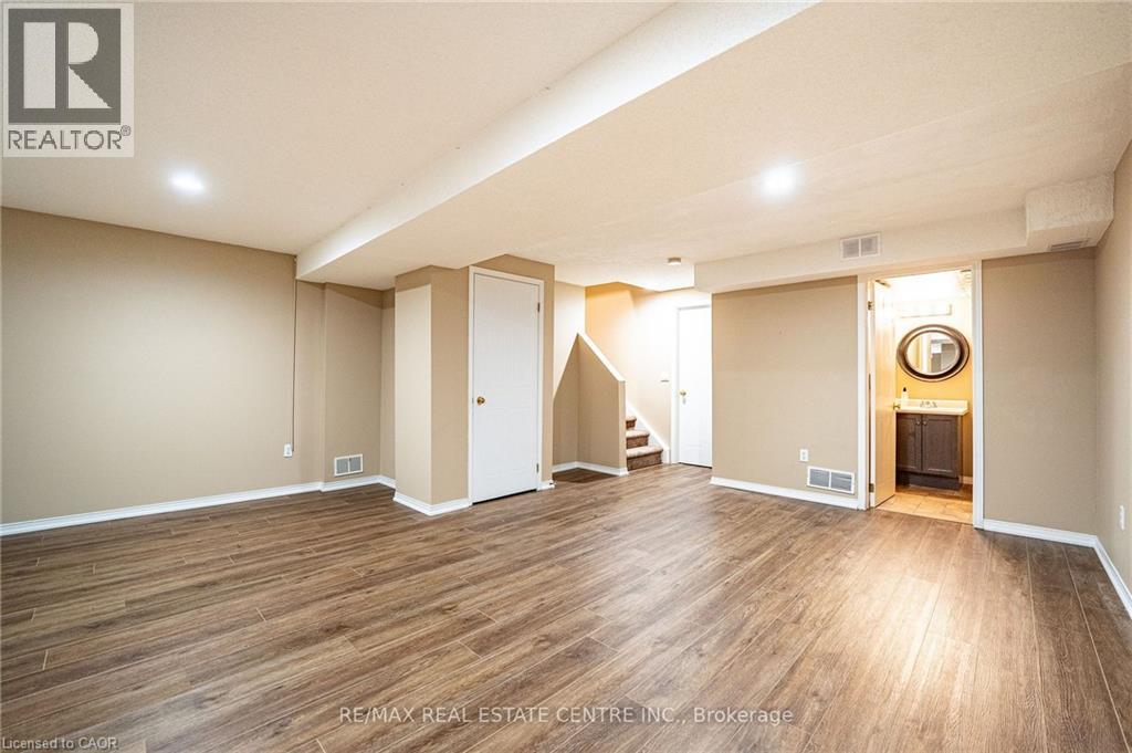 49 Elma Place, Cambridge, Ontario  N3C 4E6 - Photo 29 - 40861669