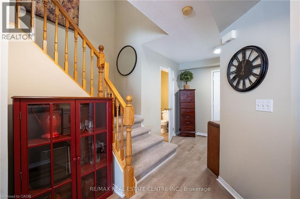 49 Elma Place, Cambridge, Ontario  N3C 4E6 - Photo 7 - 40861669