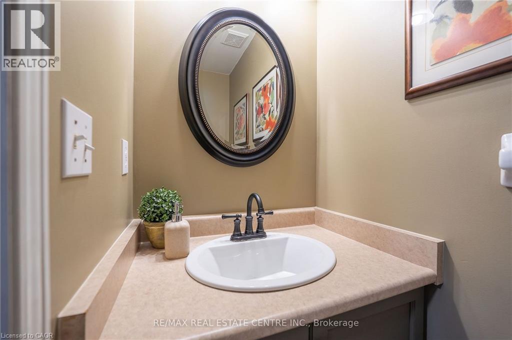 49 Elma Place, Cambridge, Ontario  N3C 4E6 - Photo 8 - 40861669