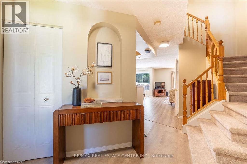 49 Elma Place, Cambridge, Ontario  N3C 4E6 - Photo 9 - 40861669