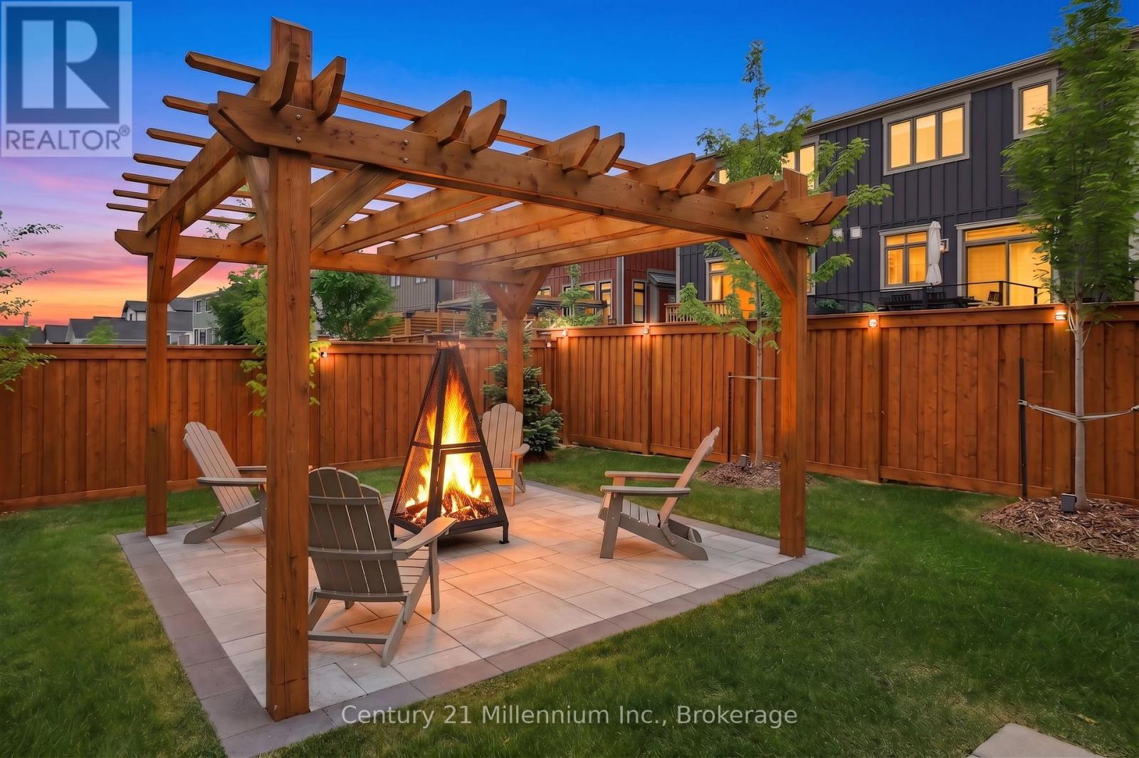 131 Courtland Street, Blue Mountains, Ontario  L9Y 0R4 - Photo 3 - X13790488