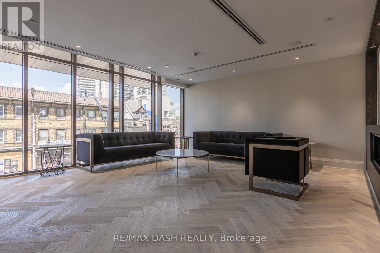 310 - 151 Avenue Road, Toronto, Ontario  M5R 2H7 - Photo 10 - C13790478