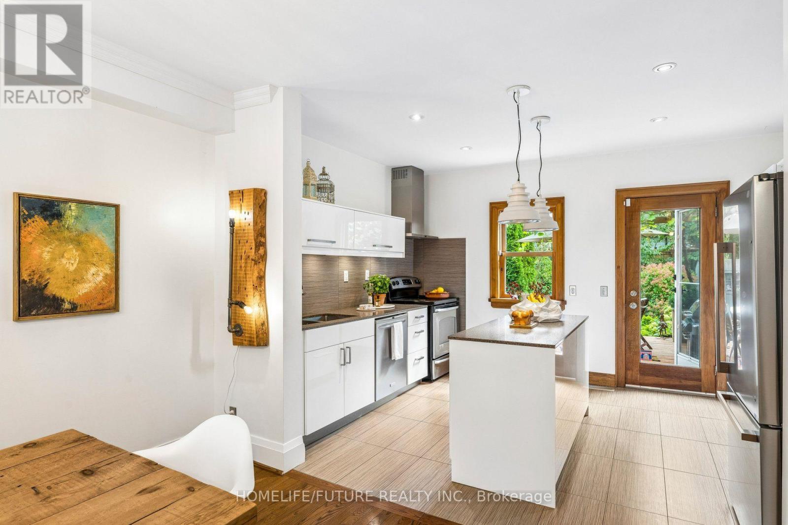 239 Broadway Avenue, Toronto, Ontario  M4P 1W1 - Photo 10 - C13790496