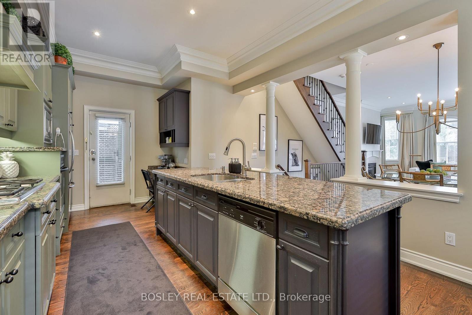 74 Aberdeen Avenue, Toronto, Ontario  M4X 1A2 - Photo 10 - C13790544