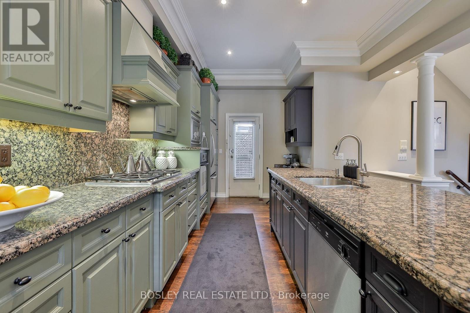 74 Aberdeen Avenue, Toronto, Ontario  M4X 1A2 - Photo 11 - C13790544