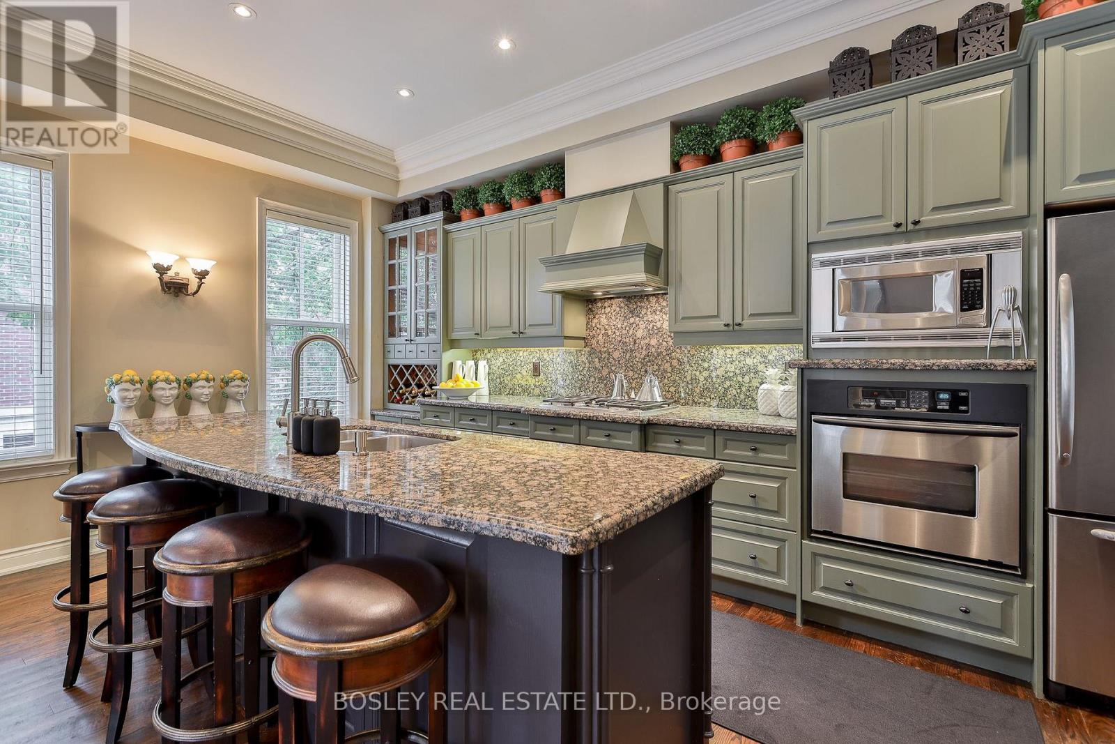 74 Aberdeen Avenue, Toronto, Ontario  M4X 1A2 - Photo 8 - C13790544