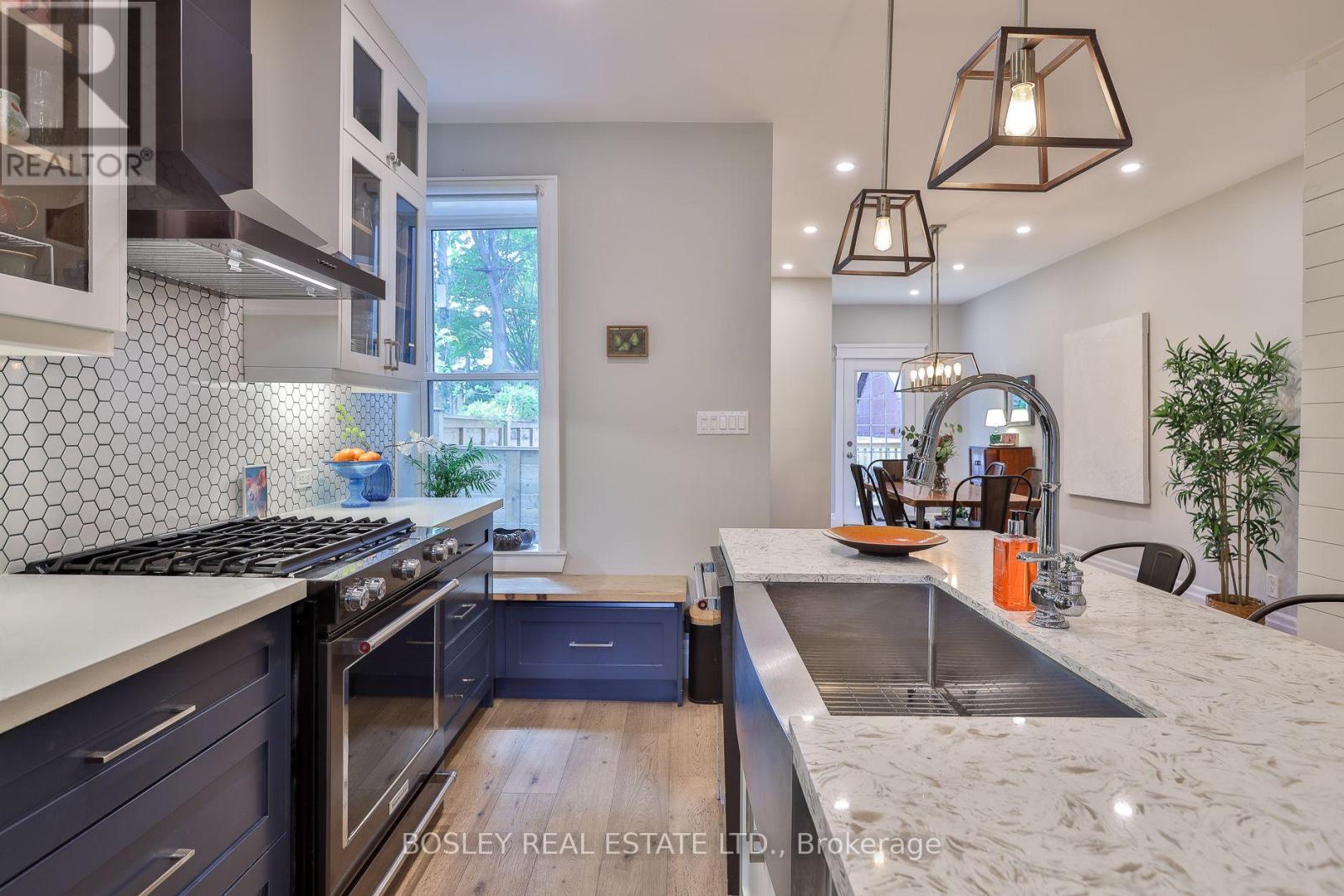 316 Brock Avenue, Toronto, Ontario  M6K 2M4 - Photo 15 - C13790562