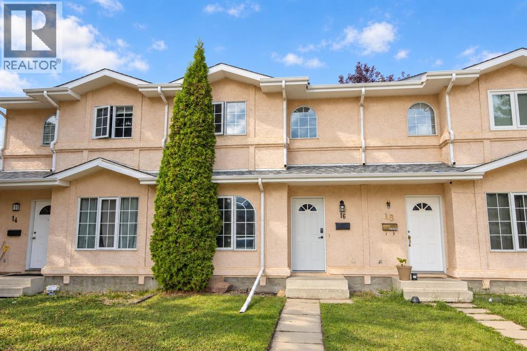16 Davis Close, Red Deer, Alberta  T4R 2L4 - Photo 1 - A2345443